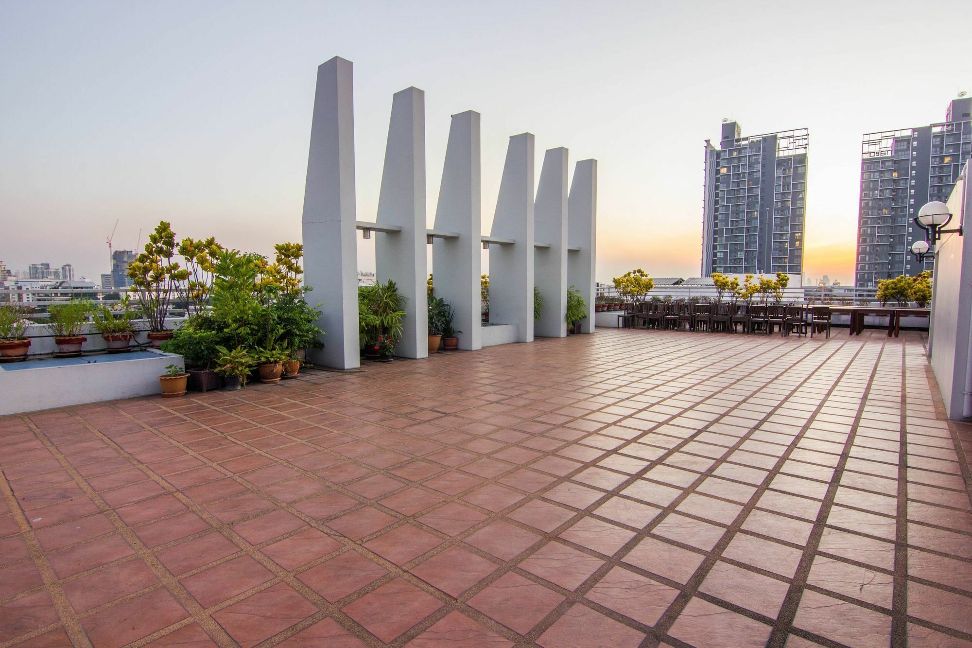 Zen Rooms Sukhumvit 81 Bangkok Exterior photo